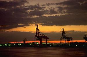 緩衝材やケースの加工は経験豊富な工場